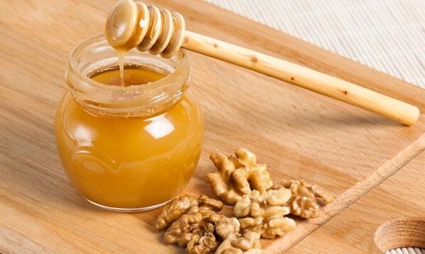 Μέλι και καρύδια για την ανάπτυξη του πέους